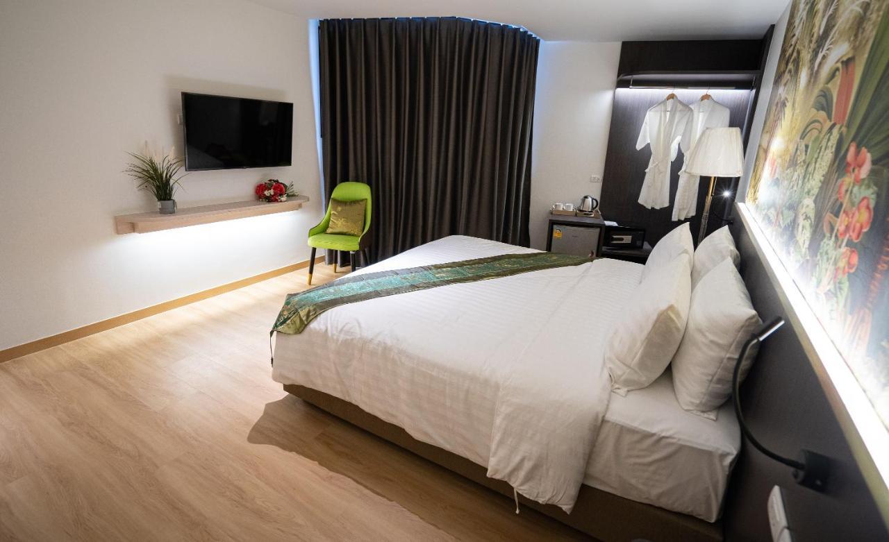 Pannarai Hotel Bangkok-Rangnam Buitenkant foto